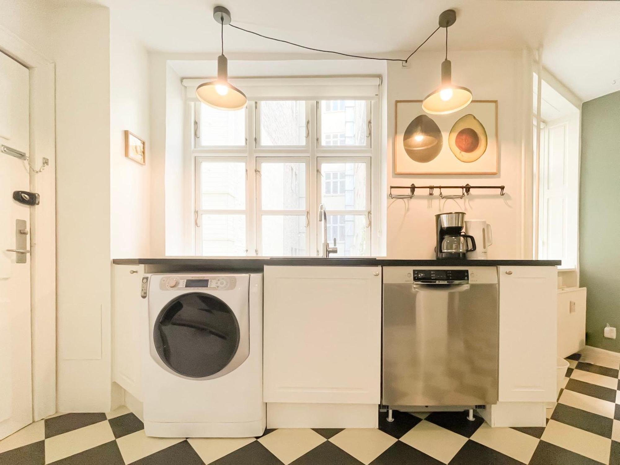 Large Apartment With 4 Bedrooms In Kopenhagen Bagian luar foto